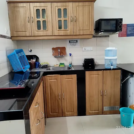 Seacoast Retreat- Lovely 2 Bhk Apartment With Pool
